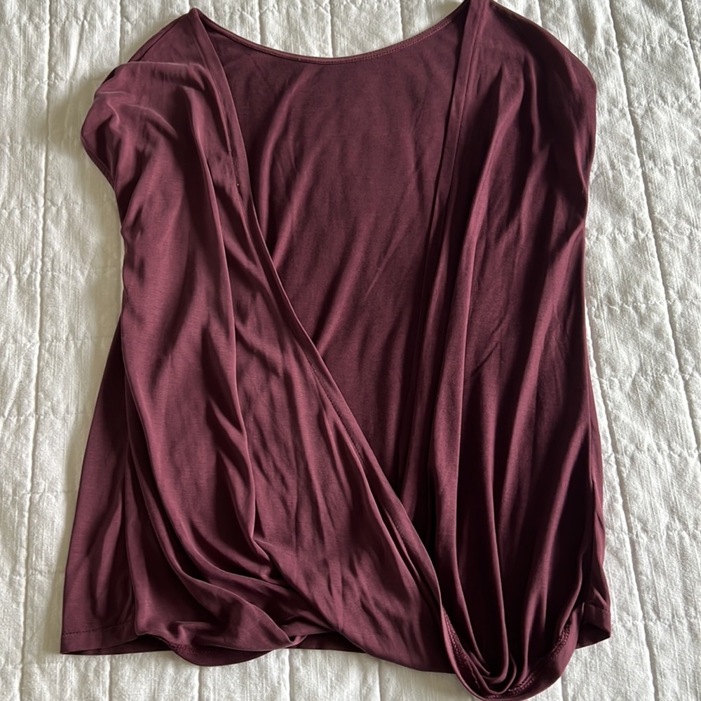 Backless Blouse - Picture 2 of 2